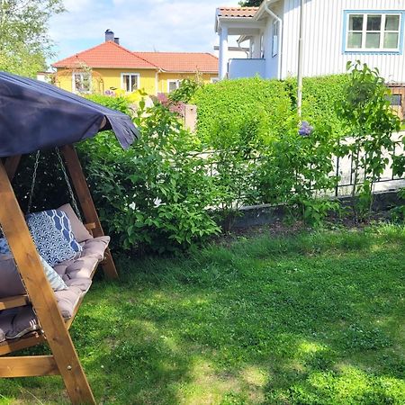 Sparkling Newly Built House Close To City & Nature Stockholm Exterior foto